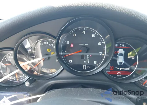 2013 Porsche Panamera 4 z USA, uszkodzony, nr VIN WP0AA2A72DL012387